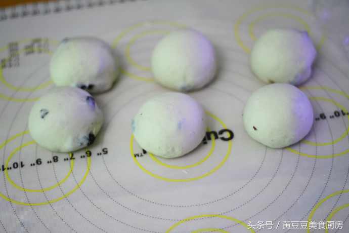 面包控不可错过的4款早餐面包,给大家推荐一款特别好吃的面包