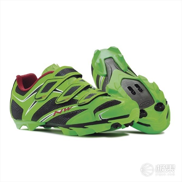 你从不注意的鞋底花纹,却成了乔丹科比封神的“秘密”