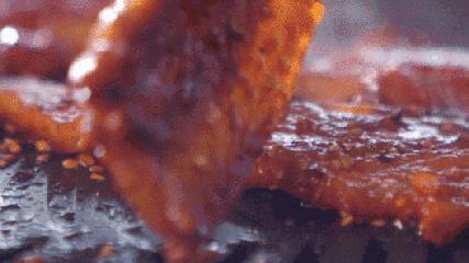 火爆!在家里烤肉如何才能烤得又嫩又香?