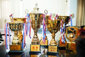 足球小子张治雄：想和梅西一起踢球