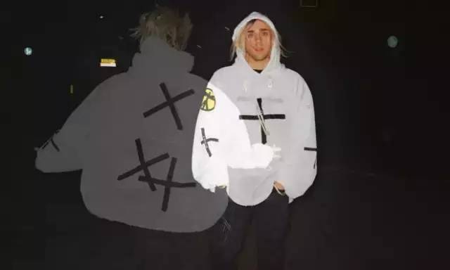 vanssk8-hi怎么搭配,vanssk8-hi偏大还是偏小