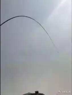 上海男子和妹妹说：给爸妈送终的事就交给你了！半个月有人在一条河里发现了他！