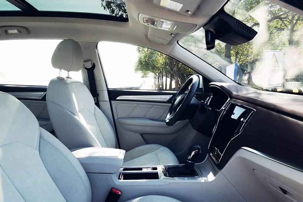 荣威erx5混动下线60万上海,荣威ERX5汽车宣传视频