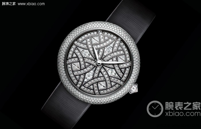 用珠宝点缀你的美,香奈儿经典时尚腕表