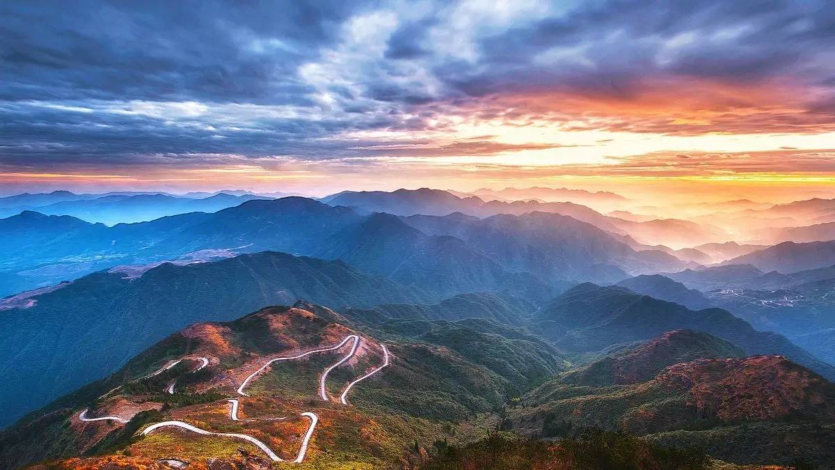 隐藏在贵州大山深处的小香港,隐藏在大山里的小香港