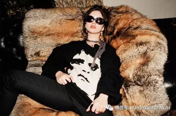 为什么黑框眼镜比较主流,女生对黑框眼镜男生的看法