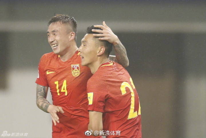 足球皇帝红单,足球圣歌中国对巴西