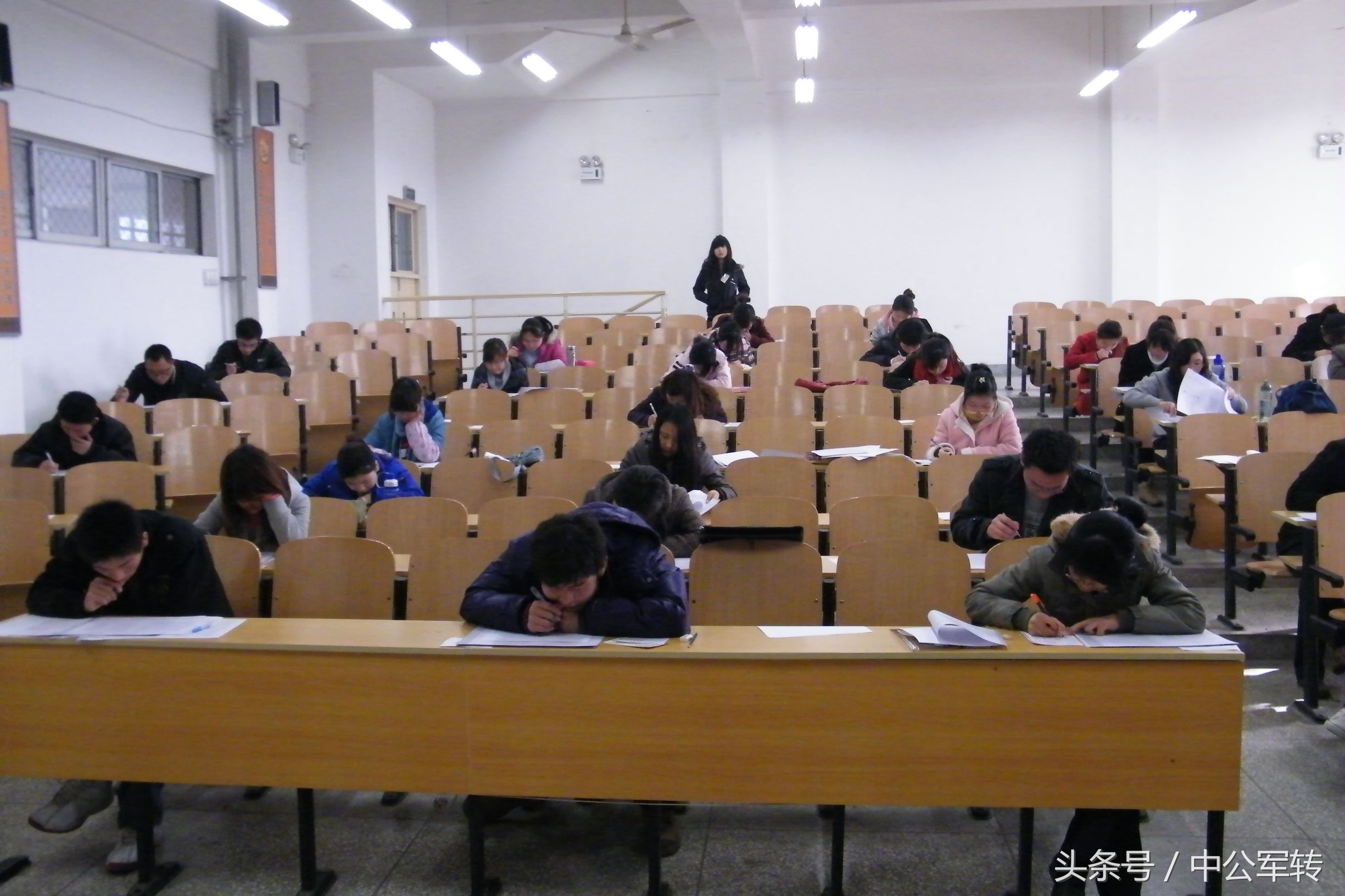 五大问题带你了解*队军**文职招聘