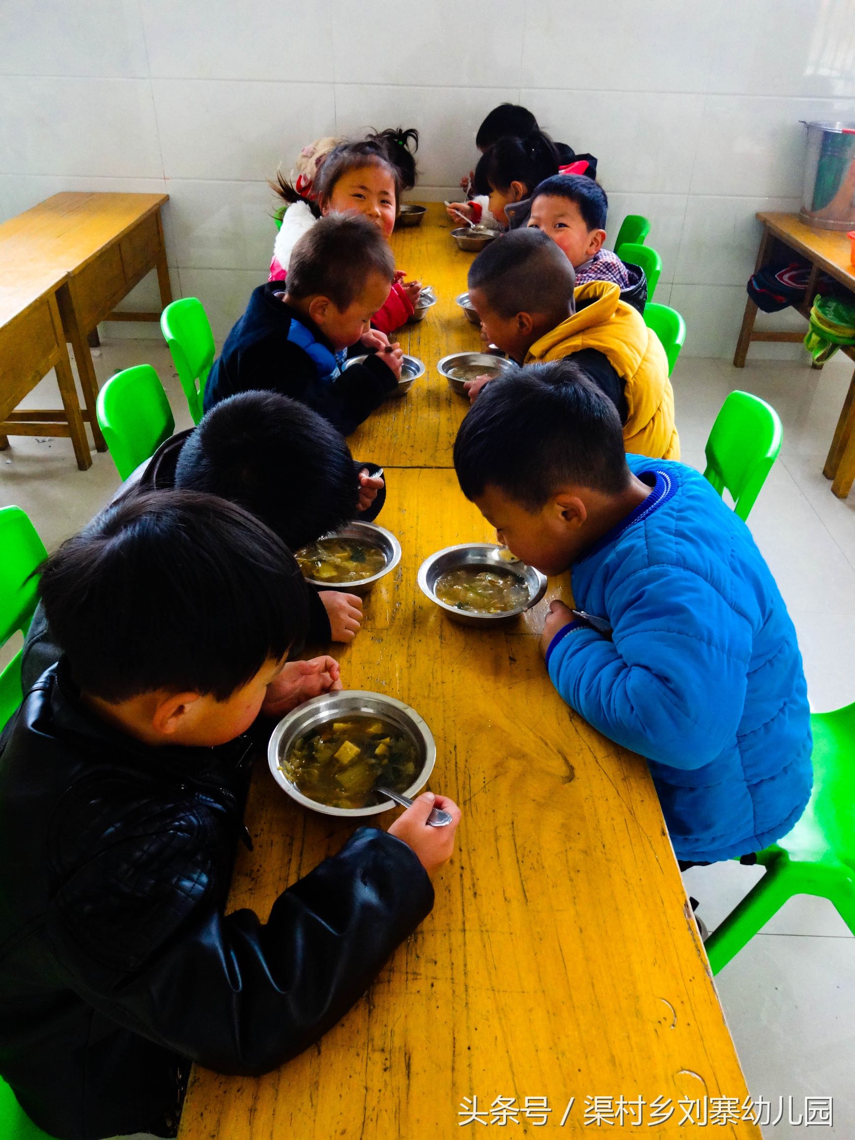 孩子每天在刘寨幼儿园吃什么呢？·孩子成长日记第二期