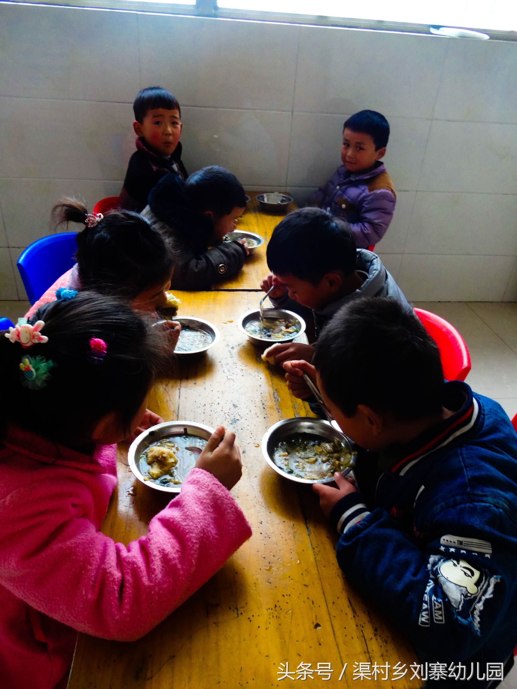 孩子每天在刘寨幼儿园吃什么呢？·孩子成长日记第二期