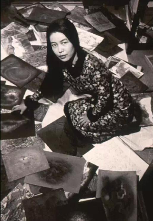 草间弥生9岁精神病33岁爱59岁老头，维持十年无性恋爱