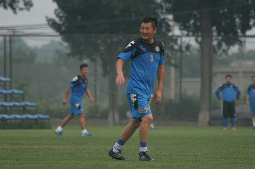 国足对阵韩国秒变脸,国足赢韩国万人合唱