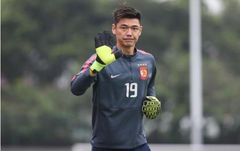 中国国足男队员曾诚,国足守门员曾诚