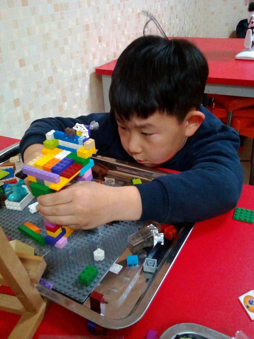 孩子得了焦虑症是怎么造成的,孩子有焦虑症最好的治愈方法