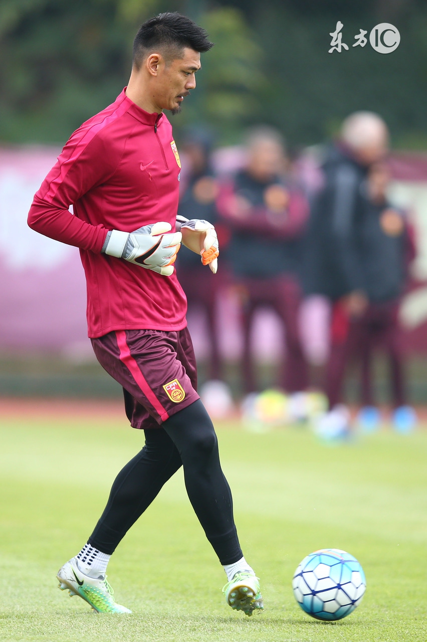 曾诚球星卡,迷人的曾诚