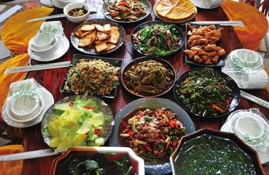 浜戝崡绾㈡渤娉歌タ缇庡コ,浜戝崡娉歌タ鍘跨編濂虫紓浜悧