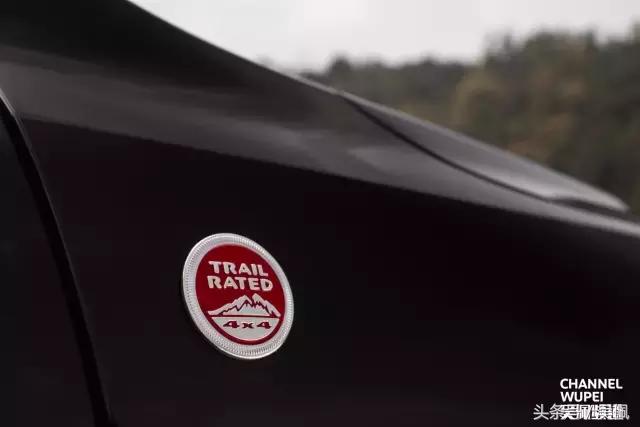 大切诺基适合家用吗,2022款suv大切诺基