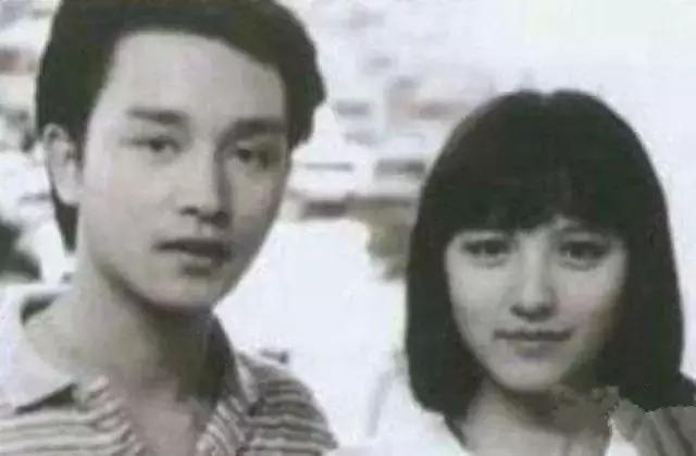 哥哥张国荣的传奇一生,张国荣老照片100张