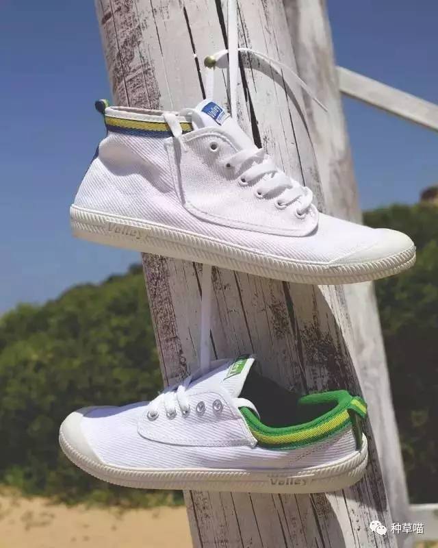 一双鞋柜里必不可少的百搭小白鞋,最美最实用的鞋柜