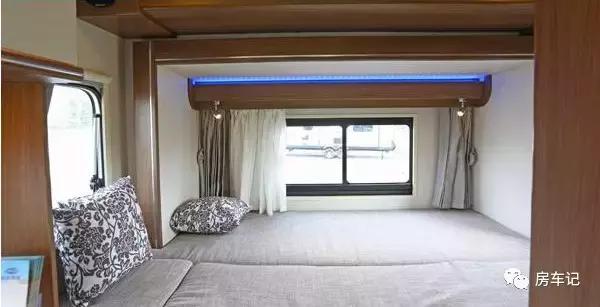 新款凯伦宾威房车双拓展,新款凯伦宾威依维柯房车