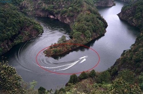 一张诡异的图片看懂就觉得恐怖,十个诡异惊悚图片