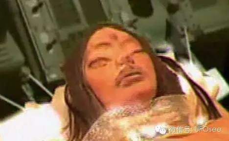 月球表面出现神秘黑洞,月球是否真的像传闻一样是外星人