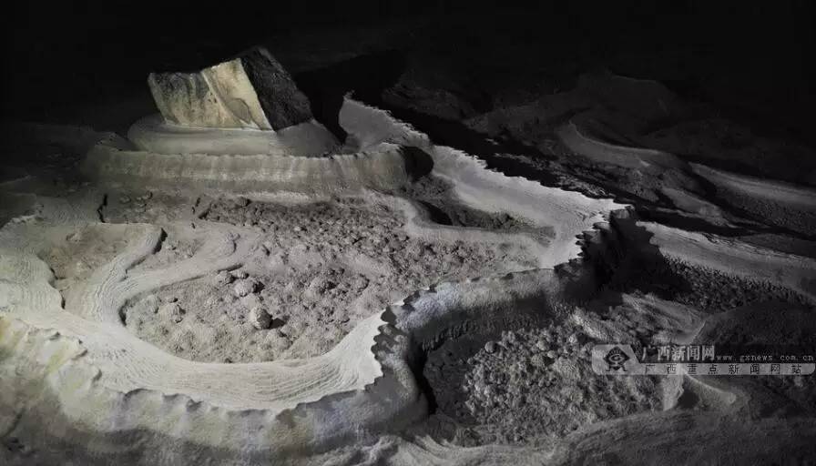 城报｜震惊！东兰发现了一个巨大的“黑色眼睛”，中外科考队惊讶不已