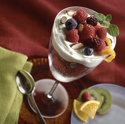 女人经常熬夜吃什么食物对身体好,女性经常熬夜吃什么补品对身体好