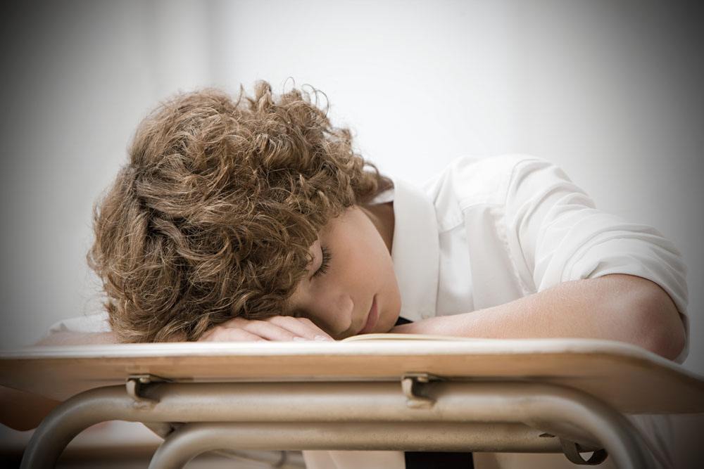 运动腰部扭伤正确处理方法,教你脚踝扭伤的正确紧急处理方法