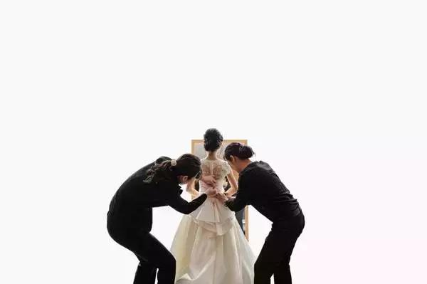 国外创意婚纱摄影作品,激发摄影师灵感的创意婚纱照