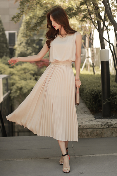 女朋友比较内向该聊什么好,性格内向的女朋友