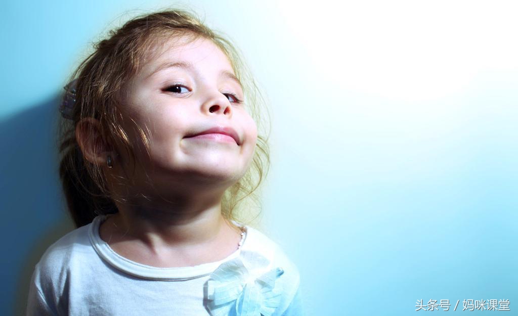 女儿被哥哥家孩子抓伤,4岁女孩被抓伤