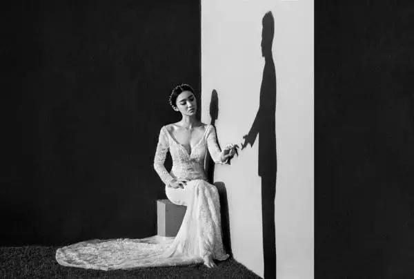 国外创意婚纱摄影作品,激发摄影师灵感的创意婚纱照