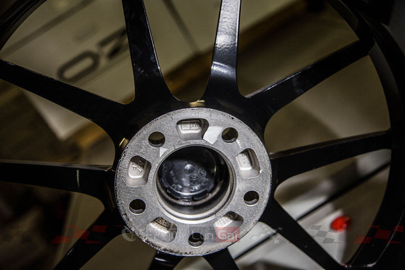 16寸经典五幅刀锋轮毂,五幅oz轮毂