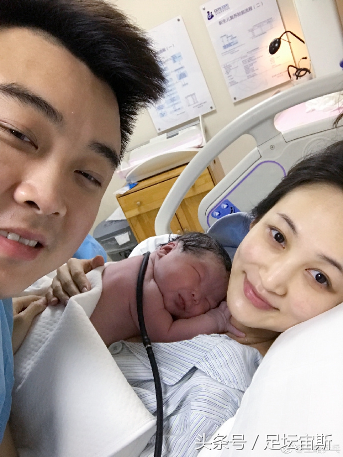 王皓近况两儿子照片,孔令辉马苏王皓