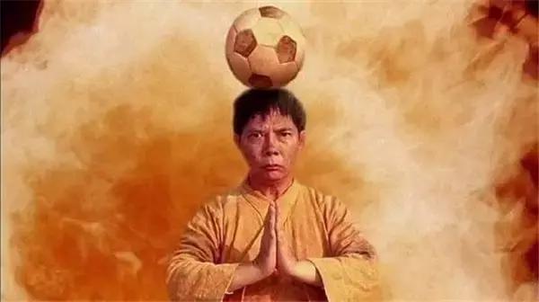 33岁出道即成名的人,33岁演艺生涯