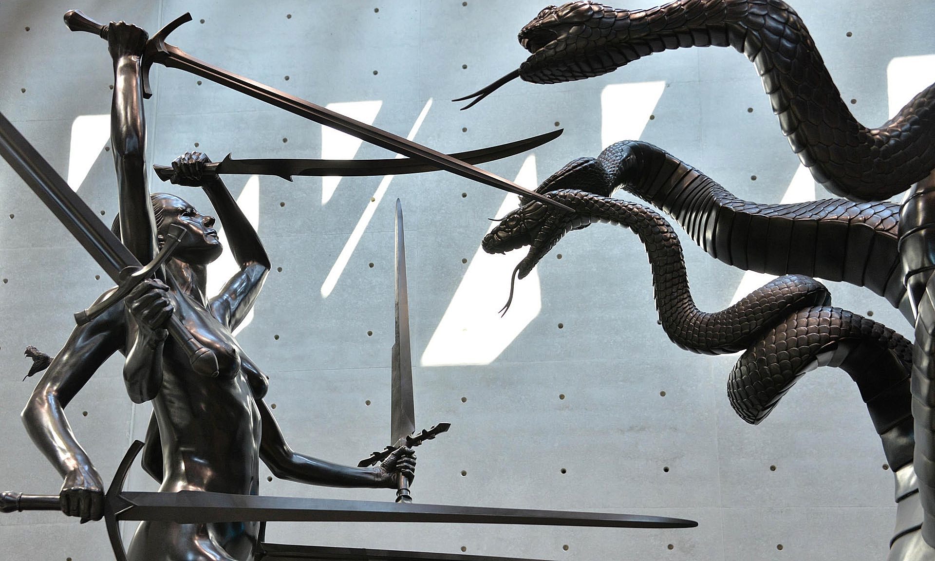 达明恩·赫斯特在威尼斯展出189件“深海珍宝”宣布回归