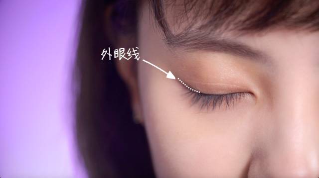 超实用的“基础眼影教程”，VIP手残*党**也分分钟搞定！