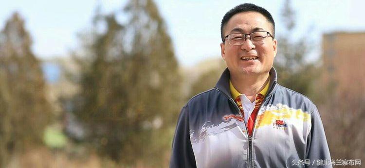 巩建伟,集宁区光明街小学校长巩建伟