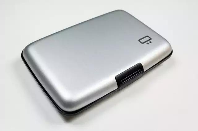 日默瓦配件如何分辨正版盗版,香奈儿蔚蓝金字版