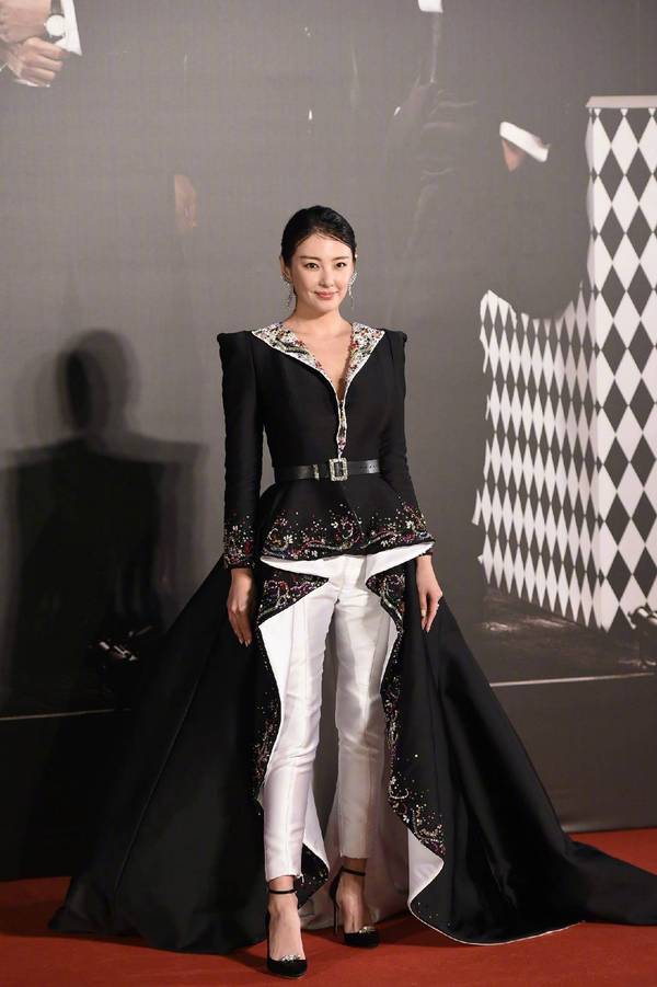 赵薇周迅章子怡红毯,赵薇章子怡百花奖同台不互动