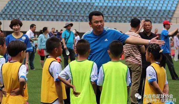 大连宇峰小学生足球俱乐部,大连宇峰小学2004年