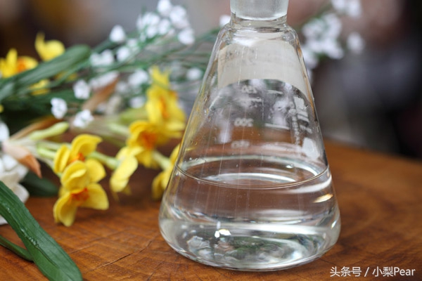 为什么纯露有贵有便宜,为什么欧美的护肤品比较清爽