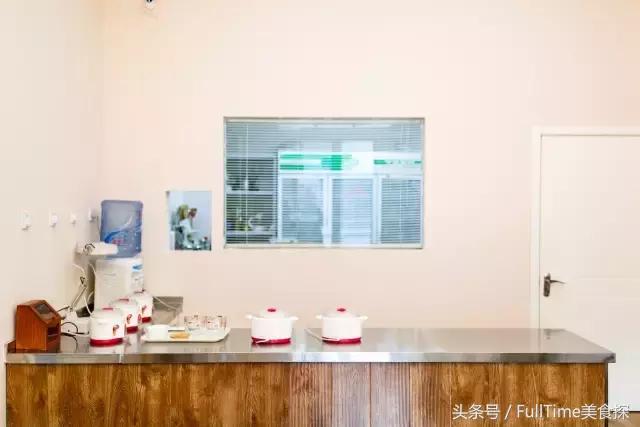 如果你还有梦，就请像她们一样！内含不限量免费吃！