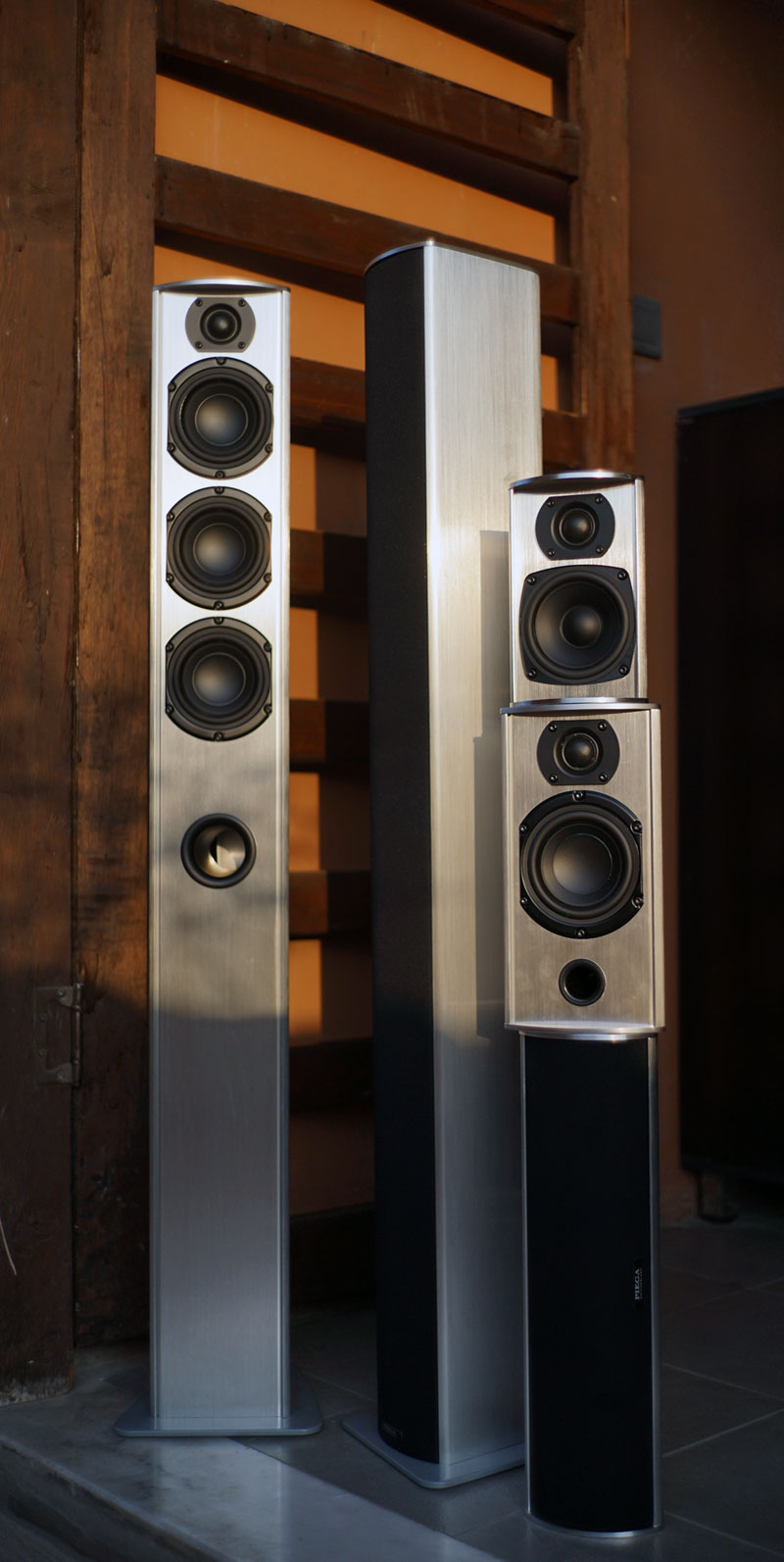 新家客厅又一选择！瑞士手工制造Piega全金属家庭影院解密