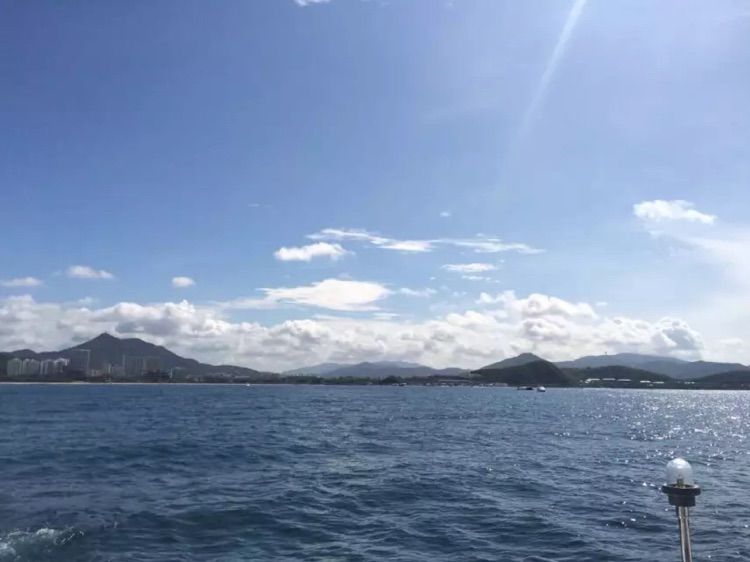 浪在枕边海在眼前——海南三亚行