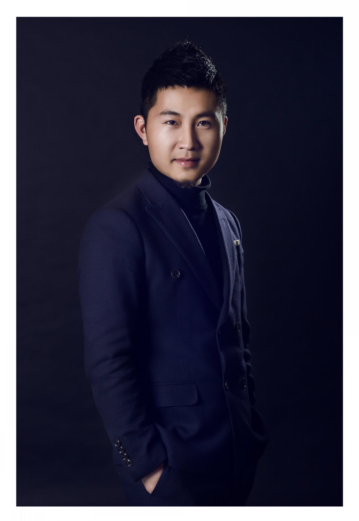 成都龙发装饰设计顾问,成都市高端别墅装饰设计公司