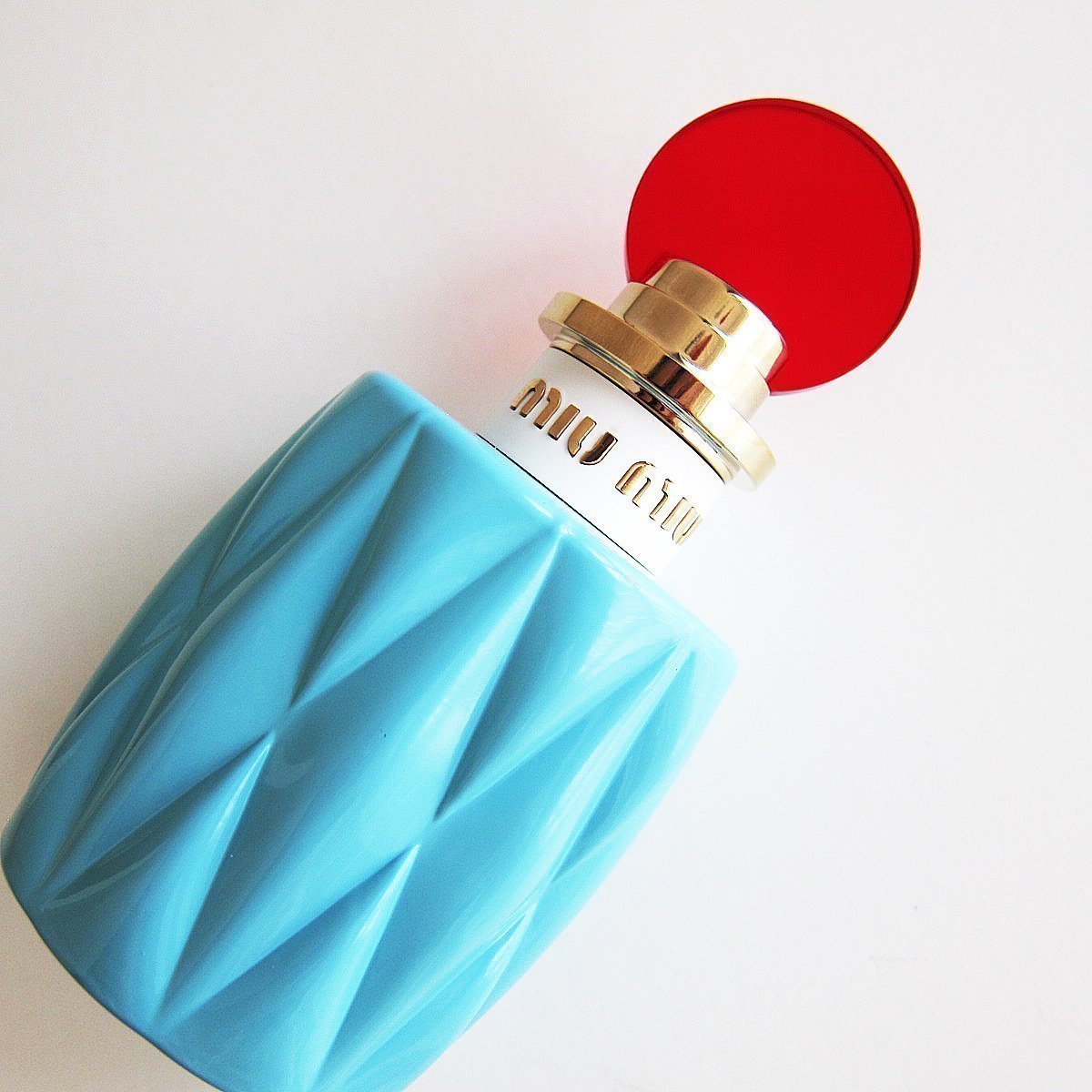 小清新的女生适合什么香水,小清新香水推荐大牌200左右