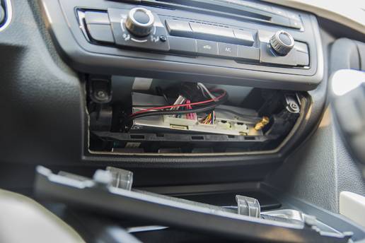 宝马316i有17款的吗,宝马316i值不值得入手