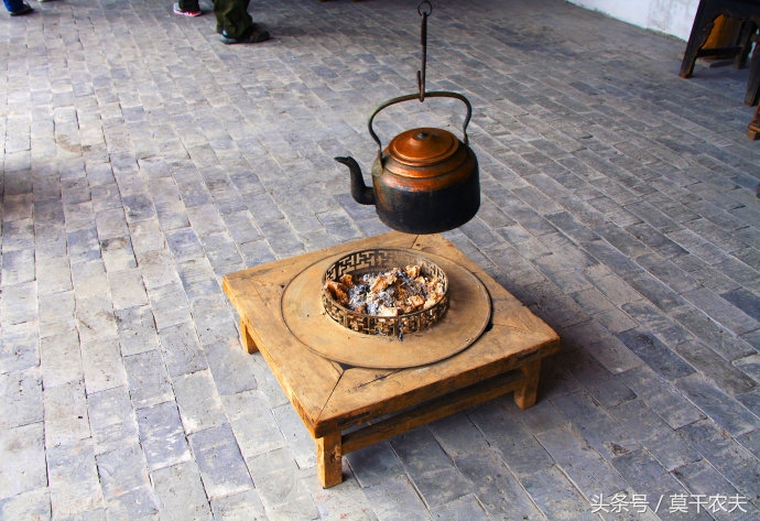 农夫说茶，云南大理白族“三道茶”之第一道茶